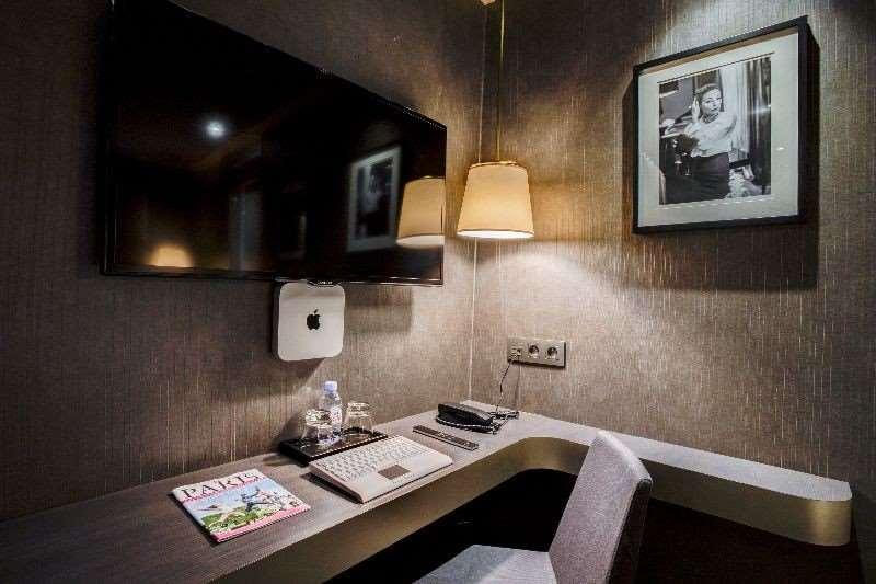 Hotel Armoni Paris Bilik gambar
